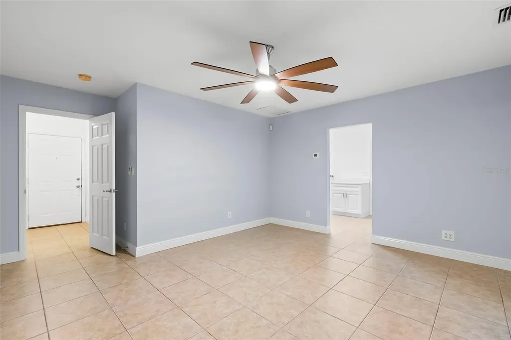 455 Pasaje Avenue Tarpon Springs FL 34689
