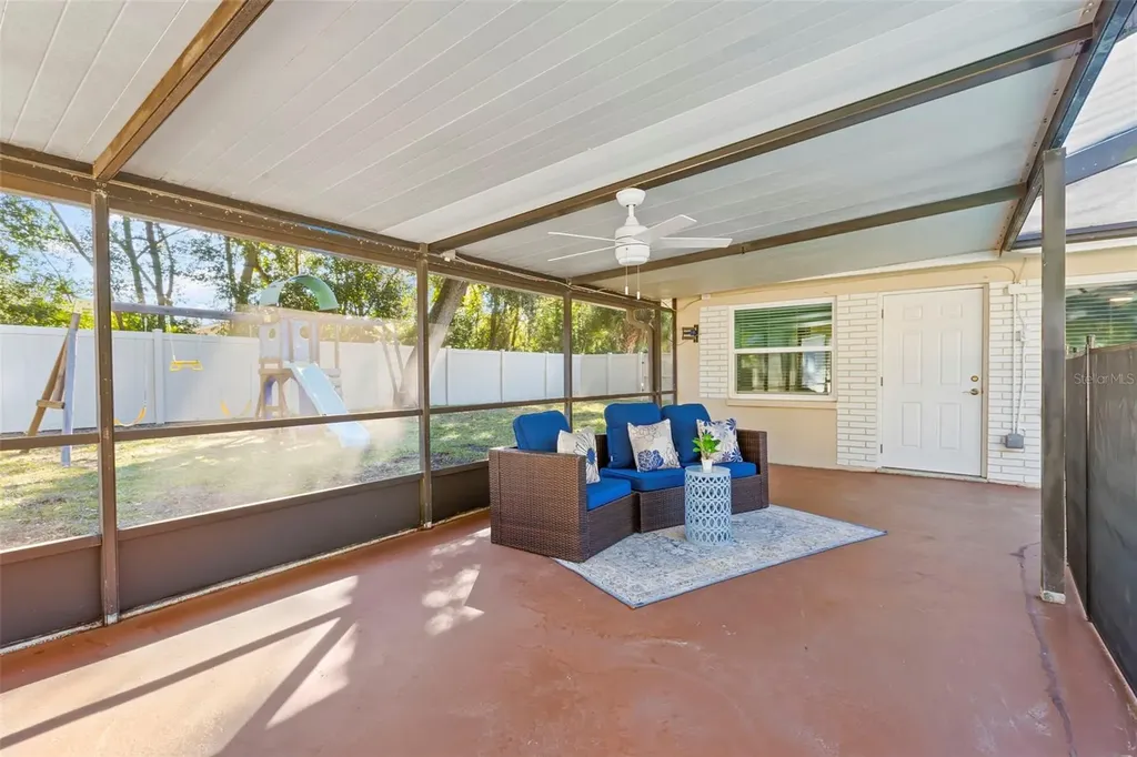 455 Pasaje Avenue Tarpon Springs FL 34689