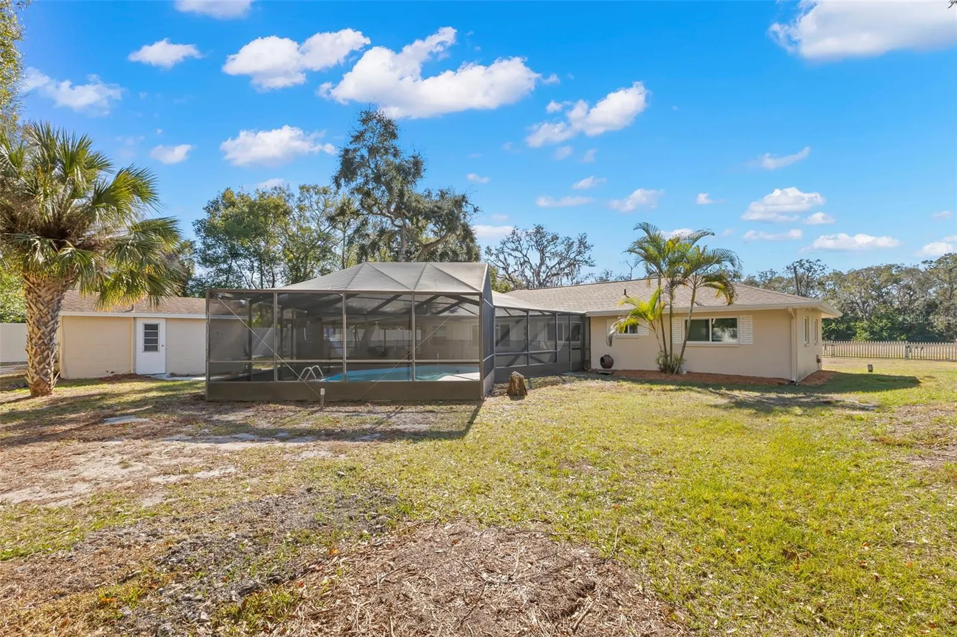455 Pasaje Avenue Tarpon Springs FL 34689