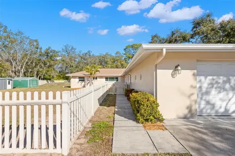 455 Pasaje Avenue Tarpon Springs FL 34689