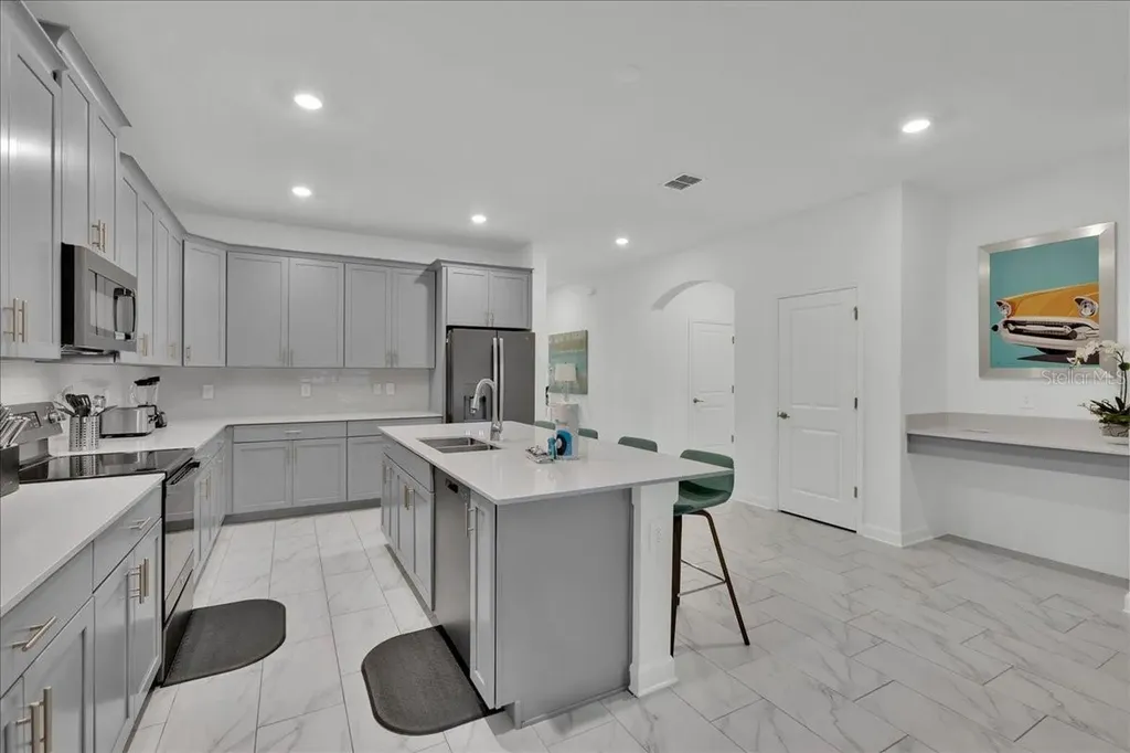 9239 Sommerset Hills Drive Davenport FL 33896
