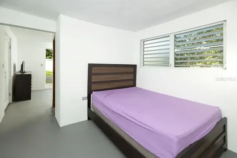 63 Sector Villa Borinquen Vieques PR 00765