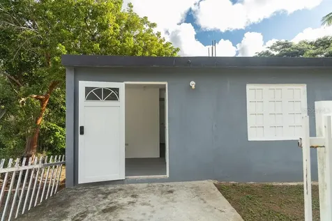 63 Sector Villa Borinquen Vieques PR 00765