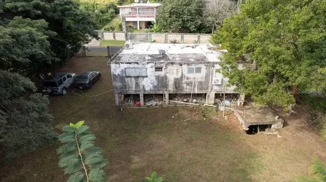 63 Sector Villa Borinquen Vieques PR 00765
