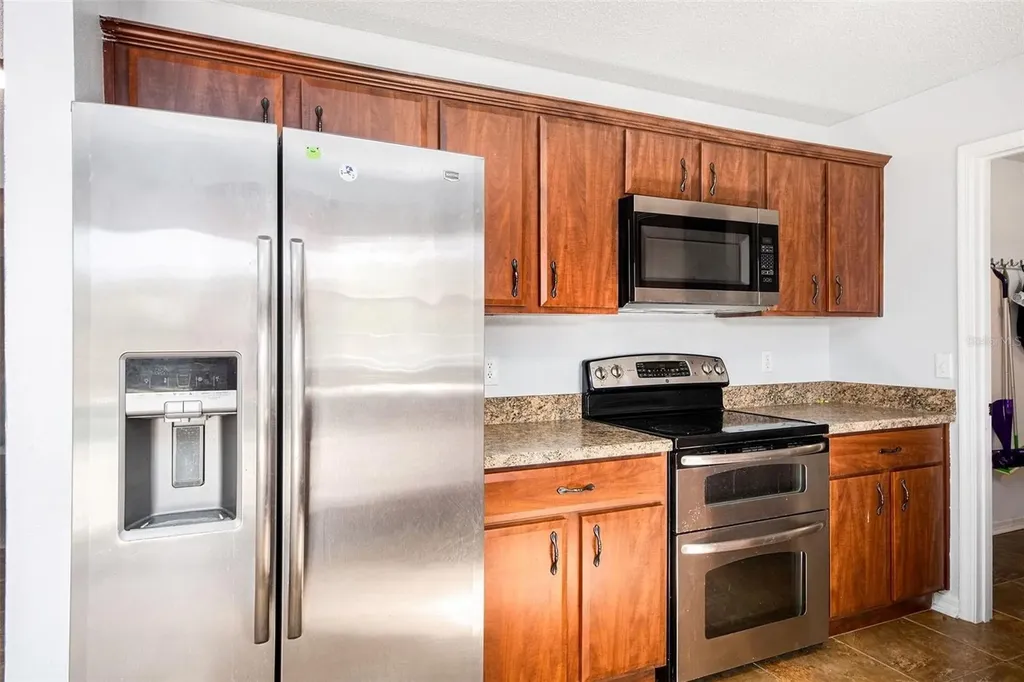 895 Woodvale Street Clermont FL 34711