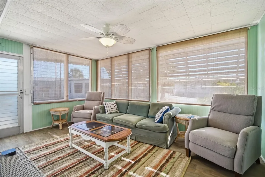 4851 W Gandy Boulevard Tampa FL 33611