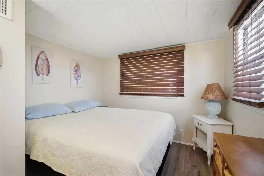 4851 W Gandy Boulevard Tampa FL 33611