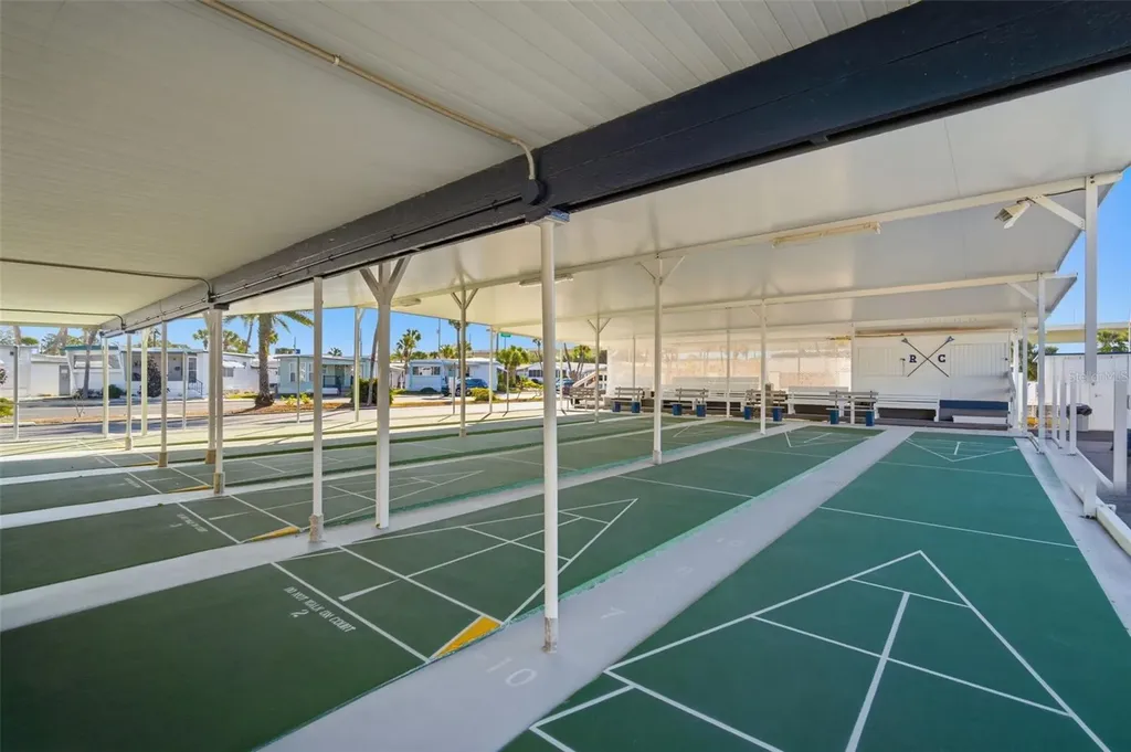 4851 W Gandy Boulevard Tampa FL 33611