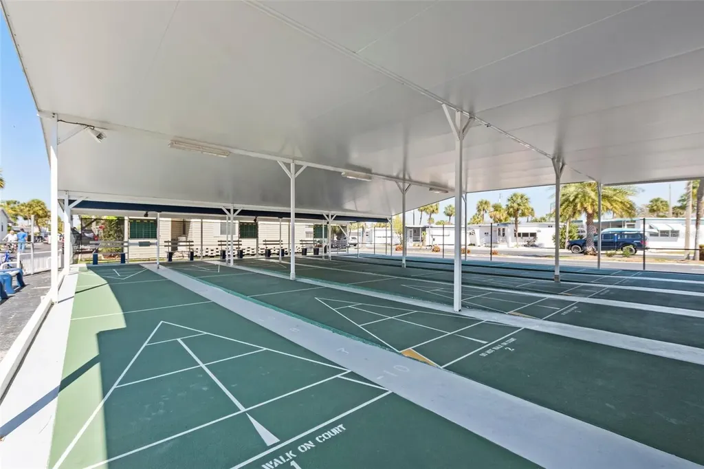 4851 W Gandy Boulevard Tampa FL 33611