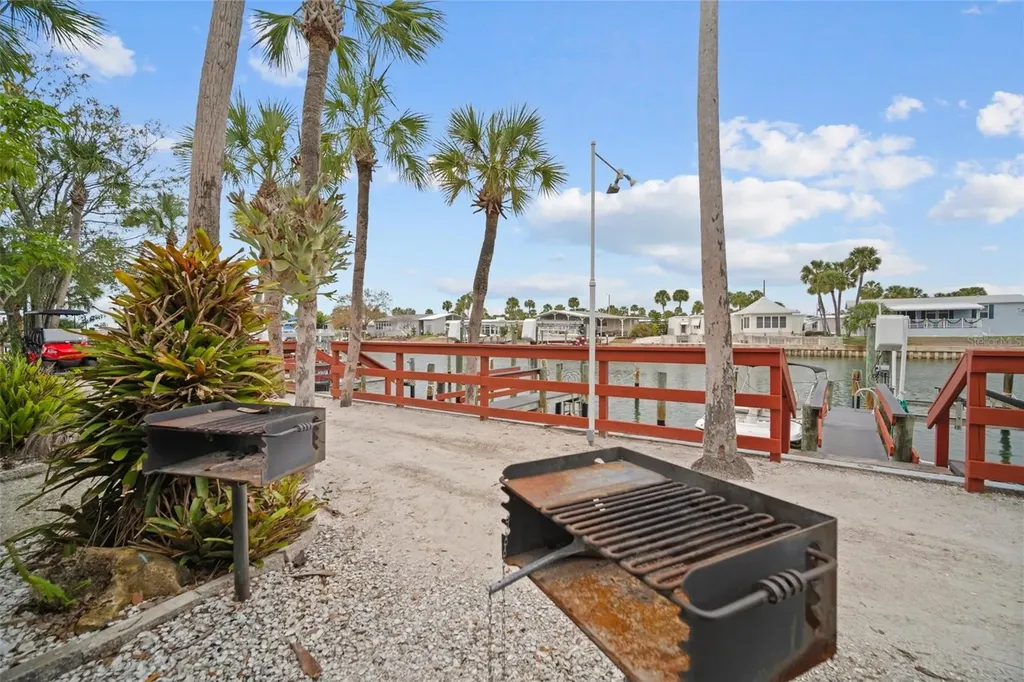 4851 W Gandy Boulevard Tampa FL 33611
