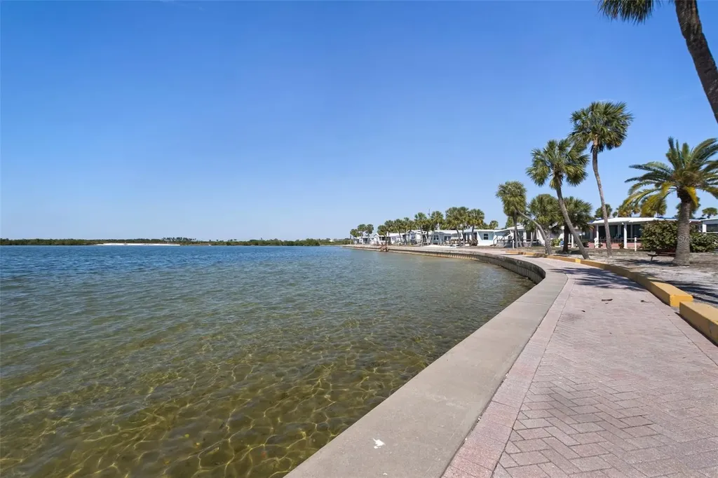 4851 W Gandy Boulevard Tampa FL 33611