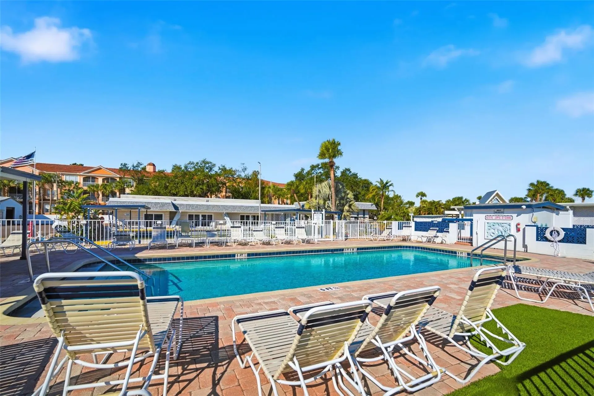 4851 W Gandy Boulevard Tampa FL 33611
