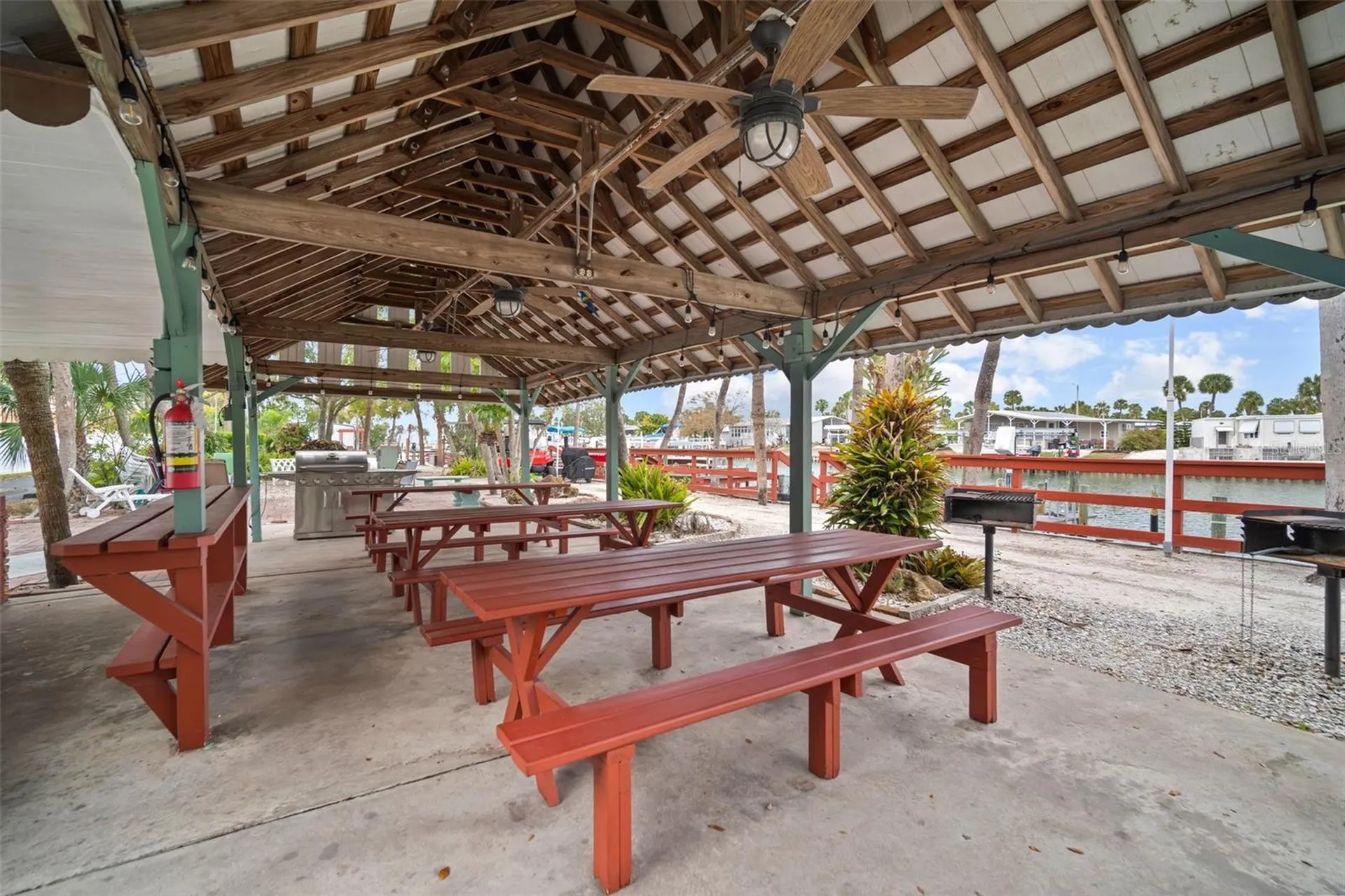 4851 W Gandy Boulevard Tampa FL 33611