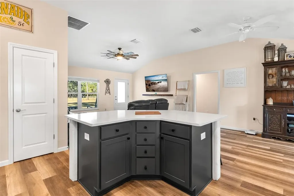 2495 County Road 245d Oxford FL 34484