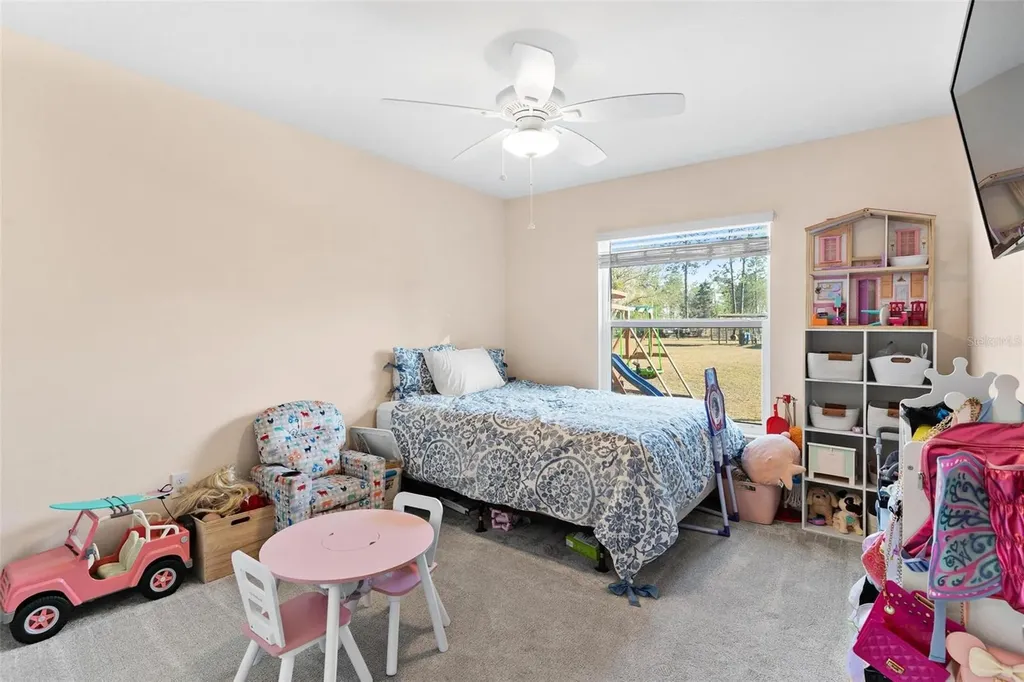 2495 County Road 245d Oxford FL 34484