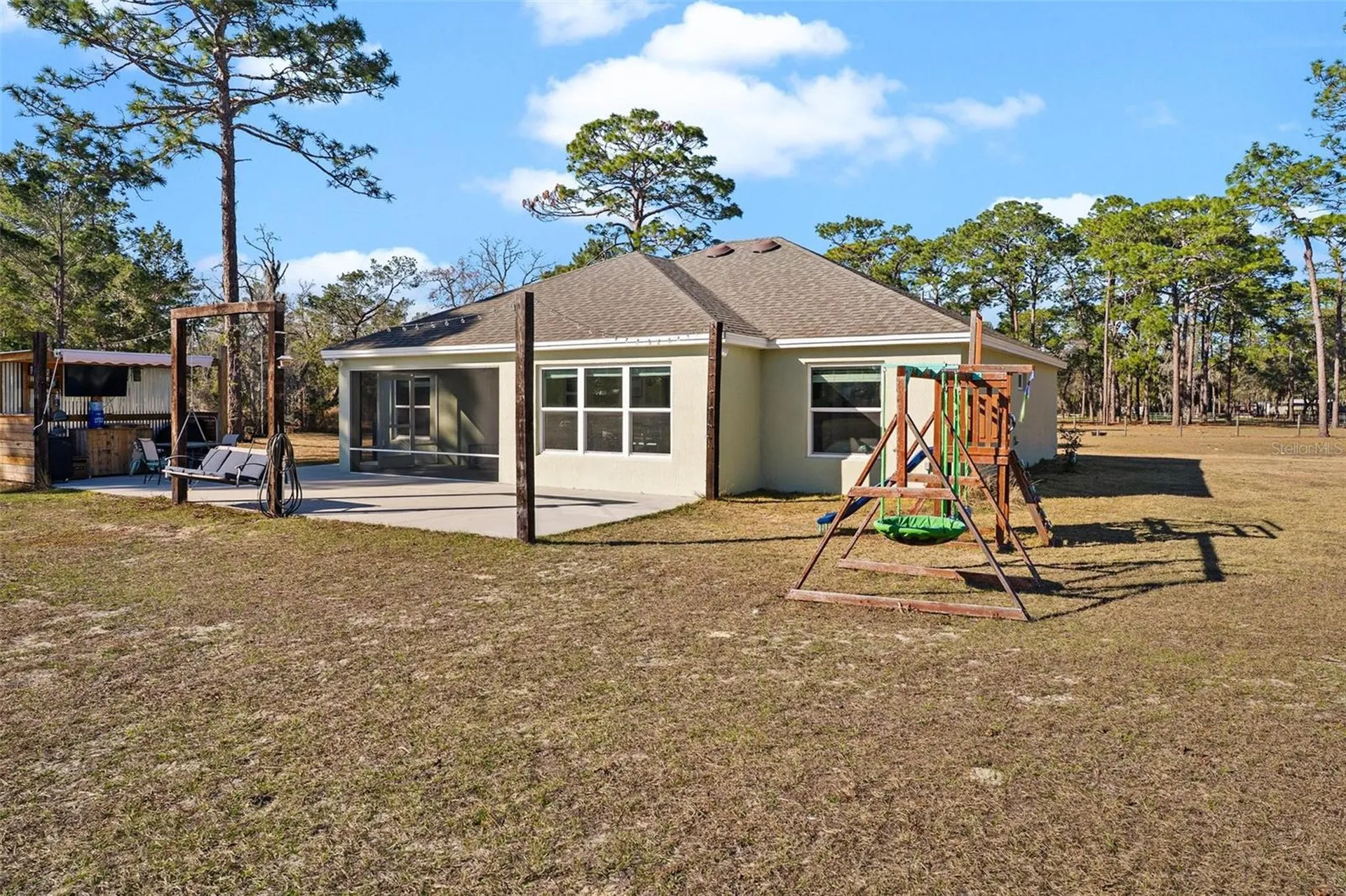 2495 County Road 245d Oxford FL 34484