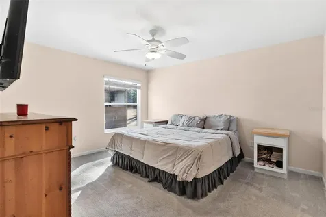 2495 County Road 245d Oxford FL 34484