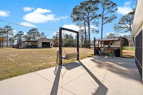 2495 County Road 245d Oxford FL 34484