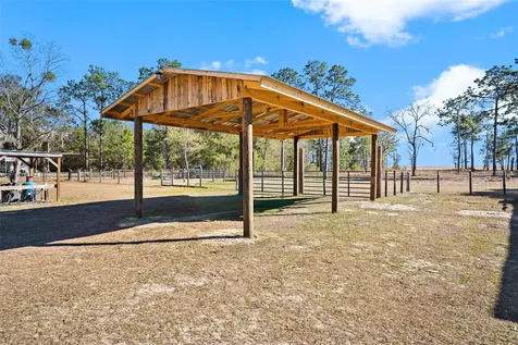 2495 County Road 245d Oxford FL 34484