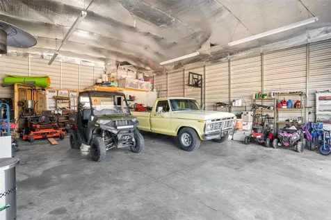 2495 County Road 245d Oxford FL 34484