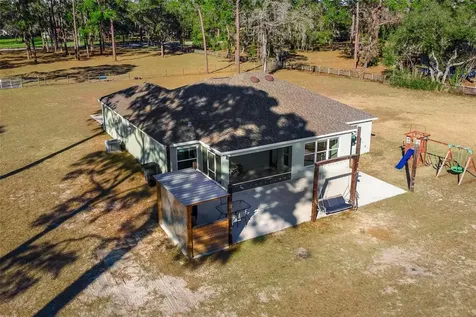 2495 County Road 245d Oxford FL 34484