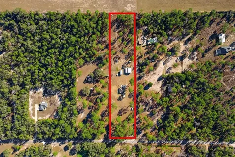 2495 County Road 245d Oxford FL 34484