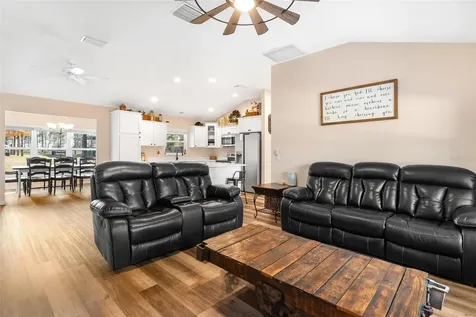 2495 County Road 245d Oxford FL 34484