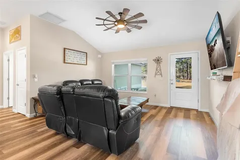 2495 County Road 245d Oxford FL 34484
