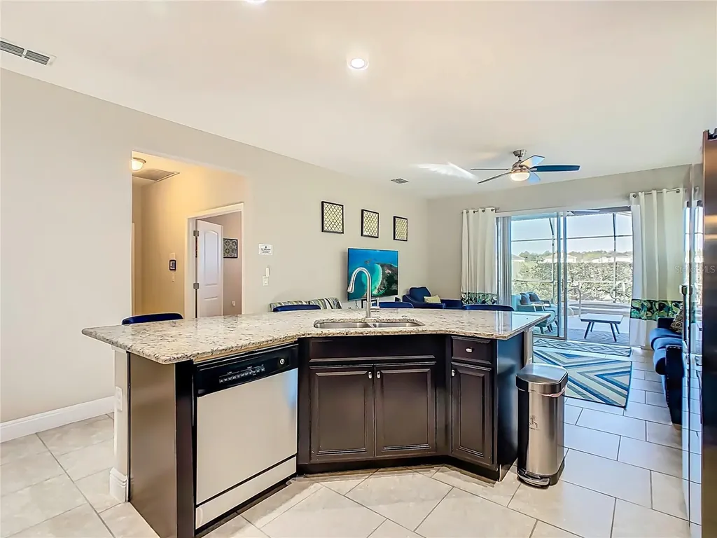 5128 Oakbourne Avenue Davenport FL 33837