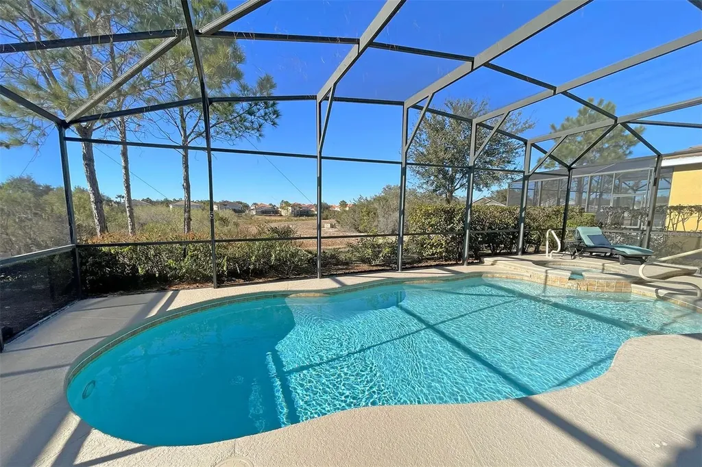 5128 Oakbourne Avenue Davenport FL 33837