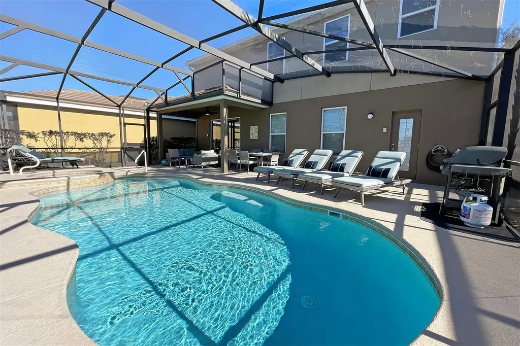 5128 Oakbourne Avenue Davenport FL 33837