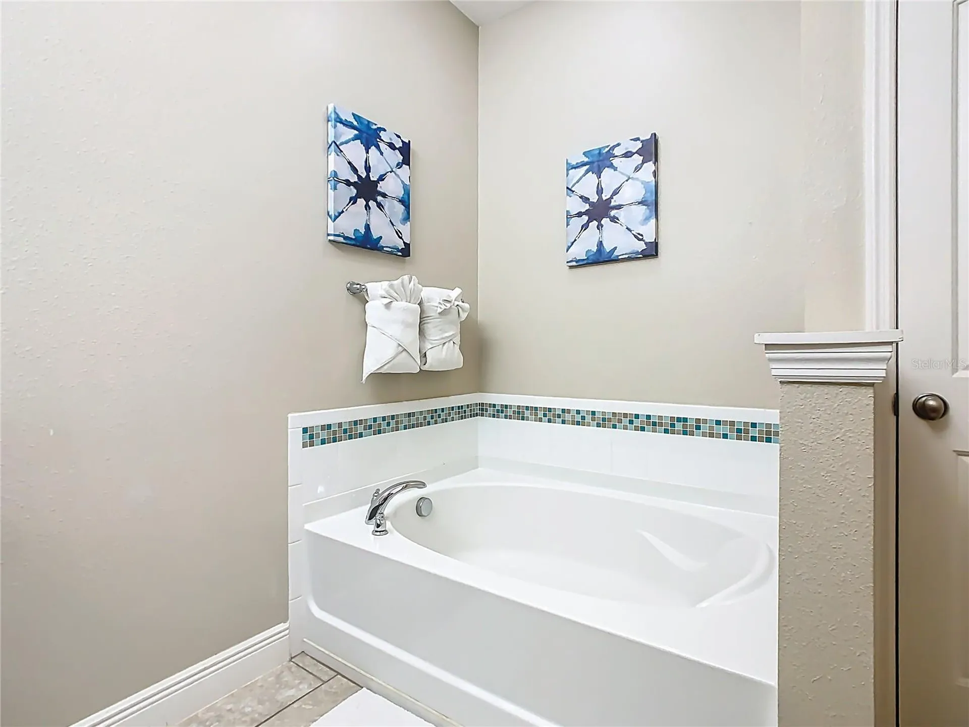 5128 Oakbourne Avenue Davenport FL 33837