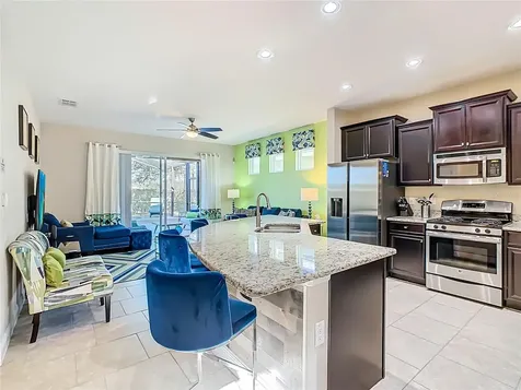 5128 Oakbourne Avenue Davenport FL 33837