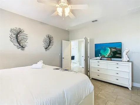 5128 Oakbourne Avenue Davenport FL 33837