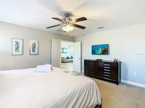 5128 Oakbourne Avenue Davenport FL 33837