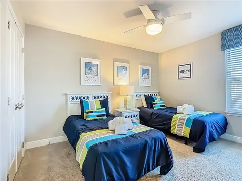 5128 Oakbourne Avenue Davenport FL 33837