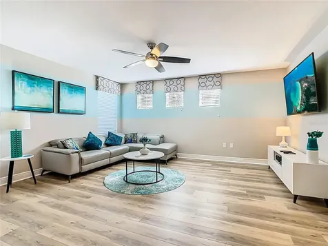 5128 Oakbourne Avenue Davenport FL 33837
