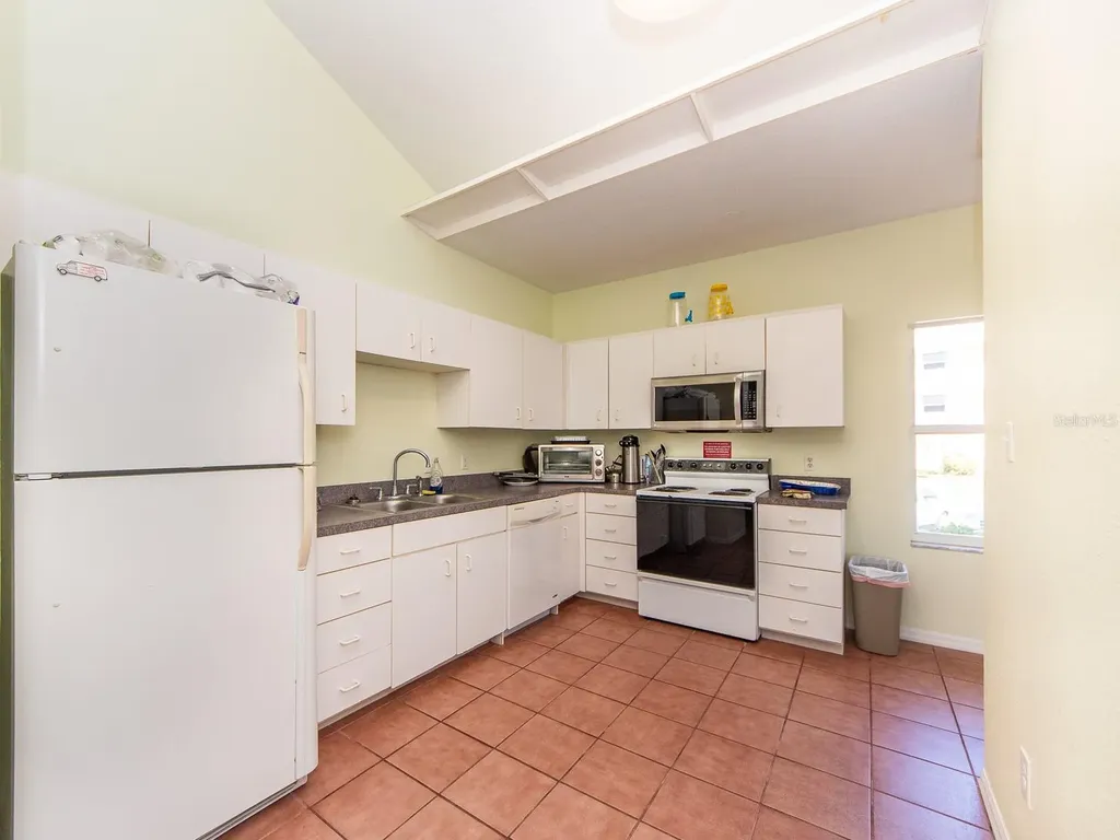 6550 Shoreline Drive St Petersburg FL 33708