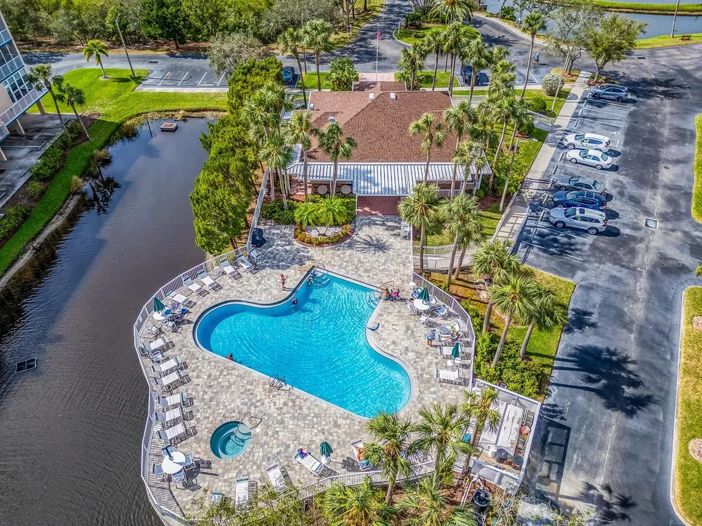6550 Shoreline Drive St Petersburg FL 33708