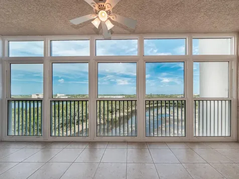 6550 Shoreline Drive St Petersburg FL 33708