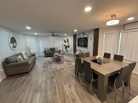2000 Royal Bay Boulevard Kissimmee FL 34746