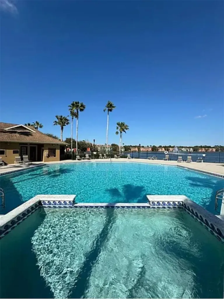 9820 Lake Chase Island Way Tampa FL 33626