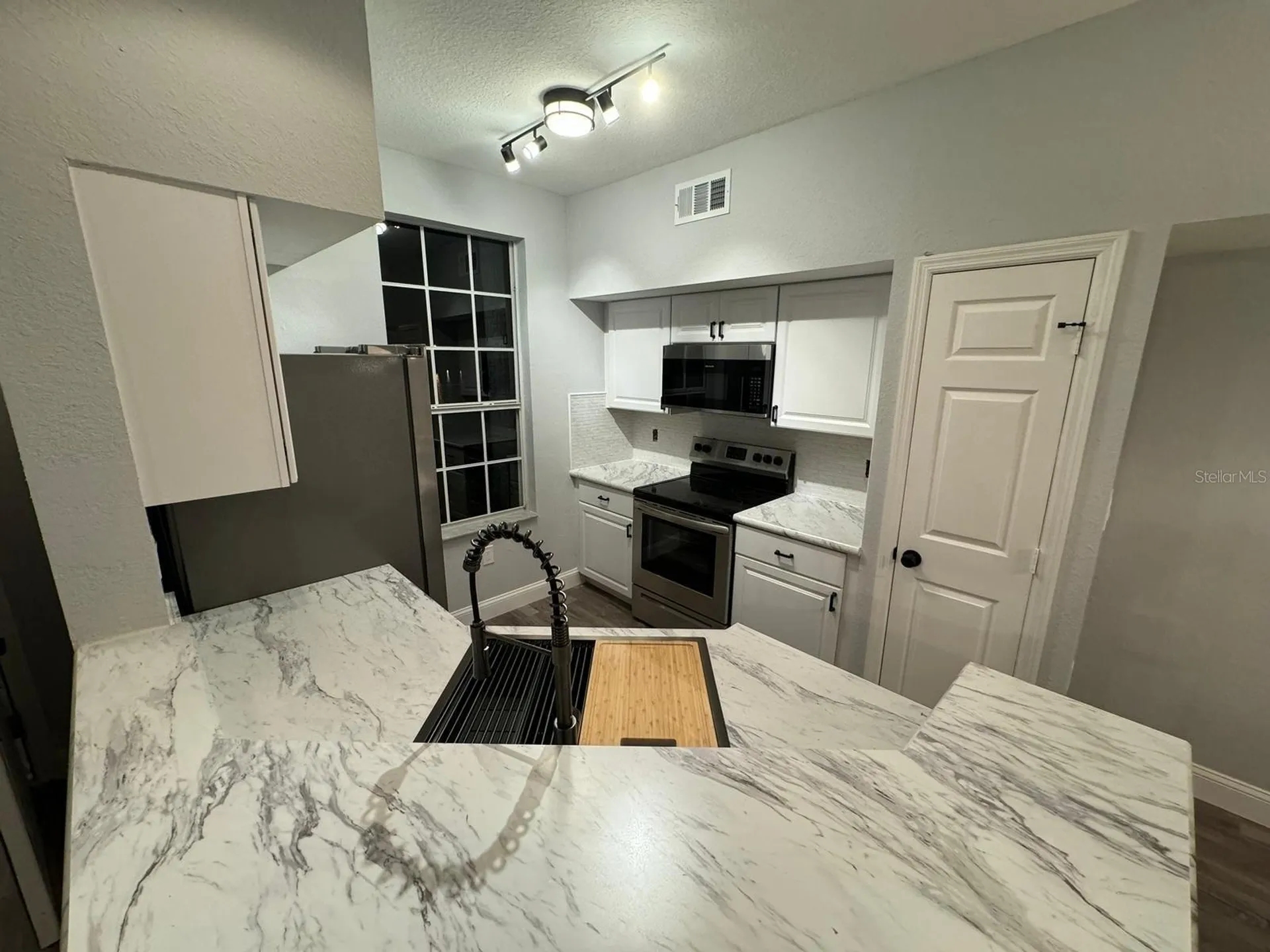 9820 Lake Chase Island Way Tampa FL 33626