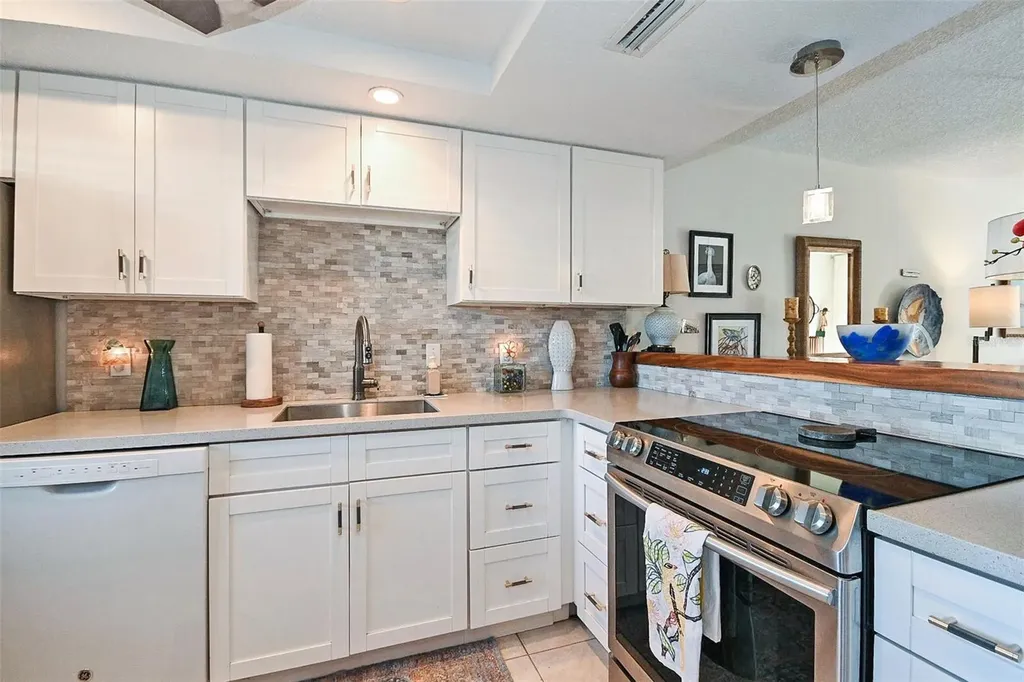 325 N Causeway New Smyrna Beach FL 32169