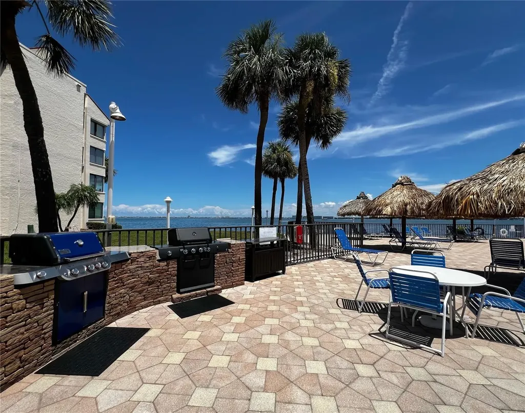 5541 Puerta Del Sol Boulevard S St Petersburg FL 33715