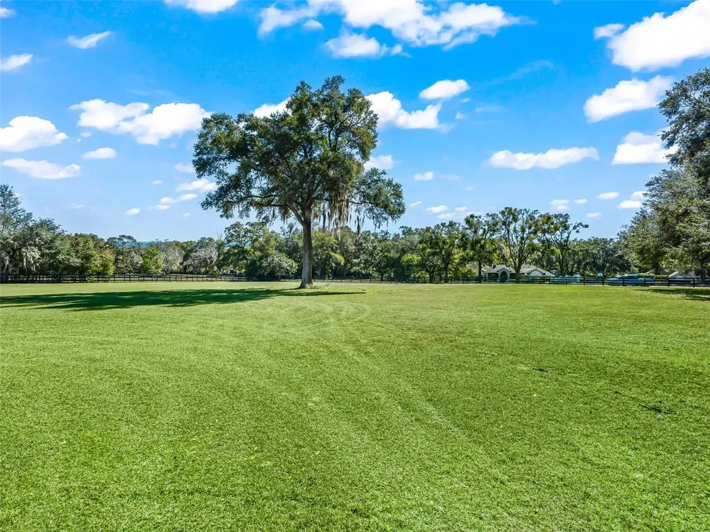 9865 SW 74th Avenue Ocala FL 34476