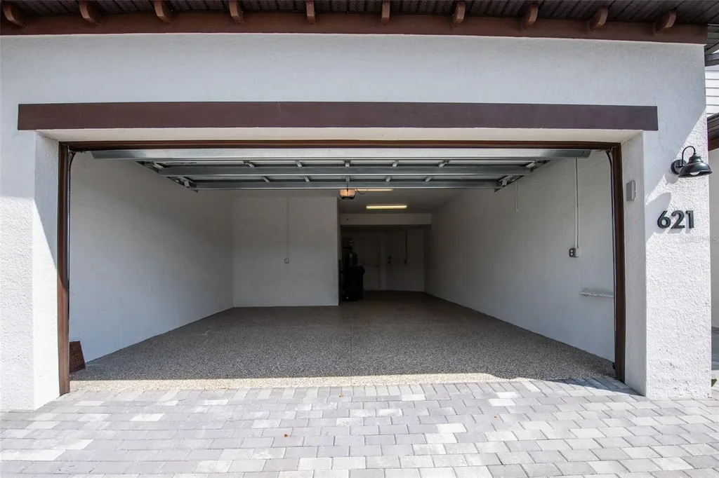 5707 N Honore Avenue Sarasota FL 34243