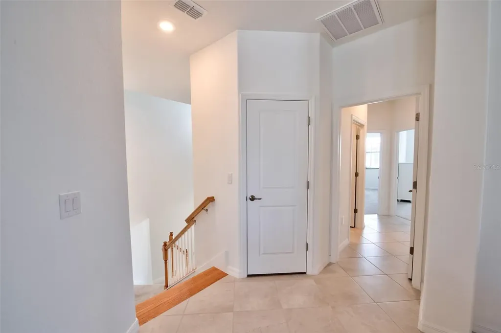 5707 N Honore Avenue Sarasota FL 34243