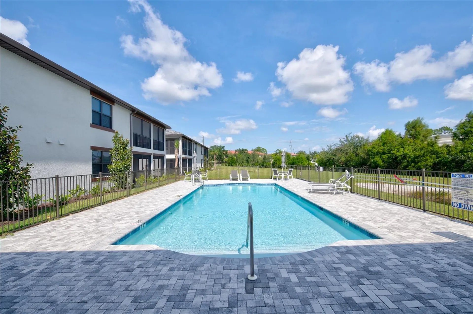5707 N Honore Avenue Sarasota FL 34243