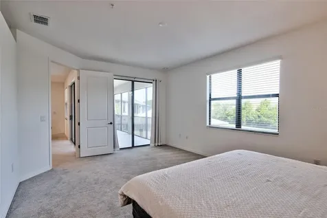 5707 N Honore Avenue Sarasota FL 34243